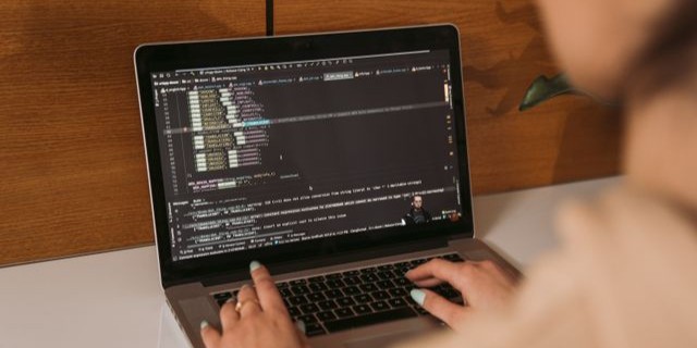 o que faz um engenheiro de software?