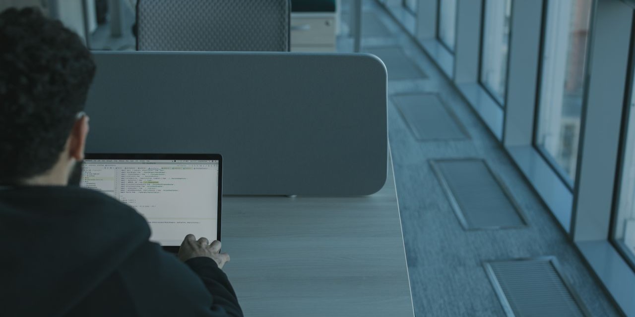 o que faz um desenvolvedor back-end o que faz um desenvolvedor back-end